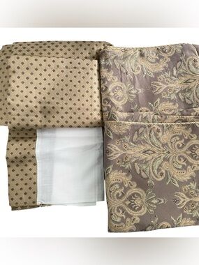 Hollander Jaquard Sham Covers and Queen Bed Skirt